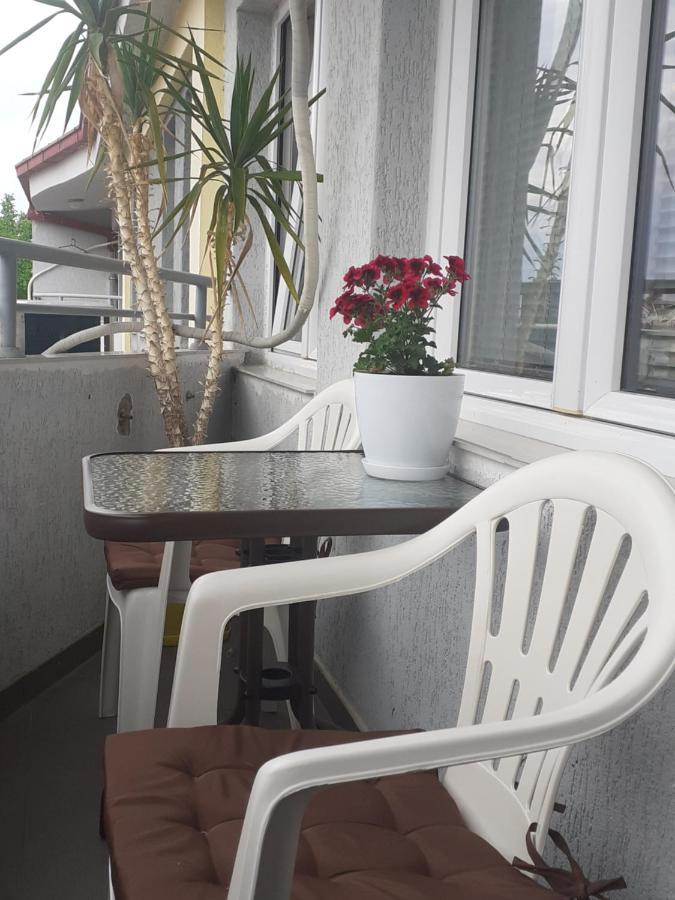 Ballet Apartament Skopje Bagian luar foto